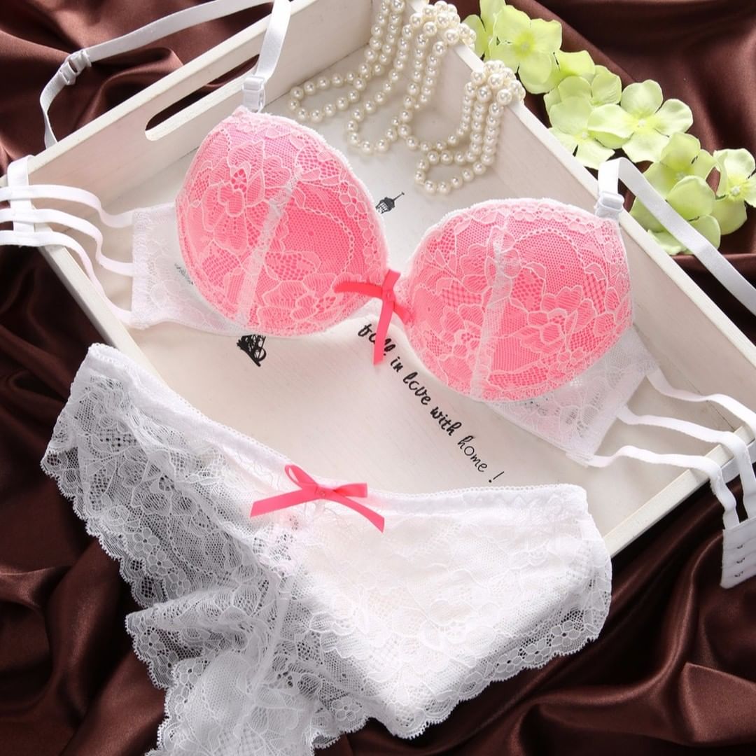 Lace Embroidered Paded Push-Up Bra set