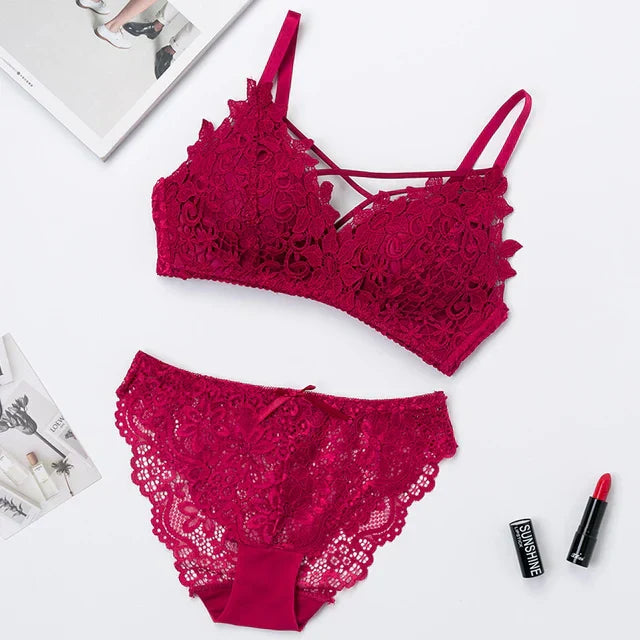 Embroidered Style Front Neck Design Bra Set