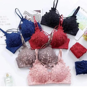 Embroidered Style Front Neck Design Bra Set